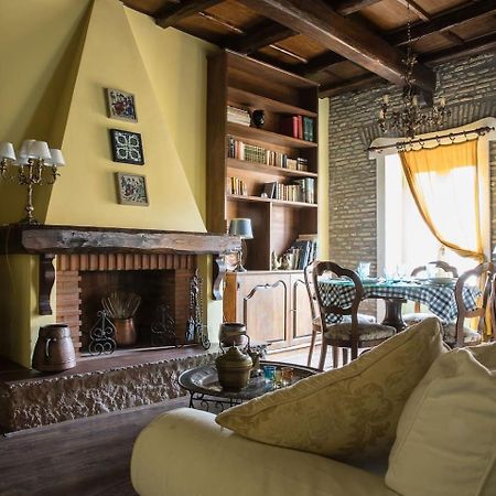 Crispi Deluxe 2 Bedroom Rome Bagian luar foto